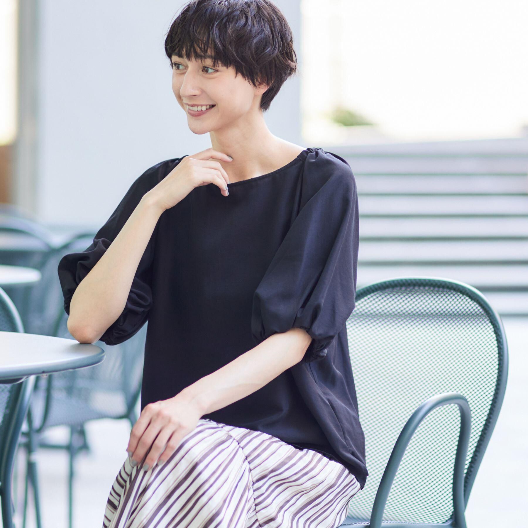 Dessin「【洗える】バッグギャザー入り五分袖ボリュームブラウス」|シャツ・ブラウス|