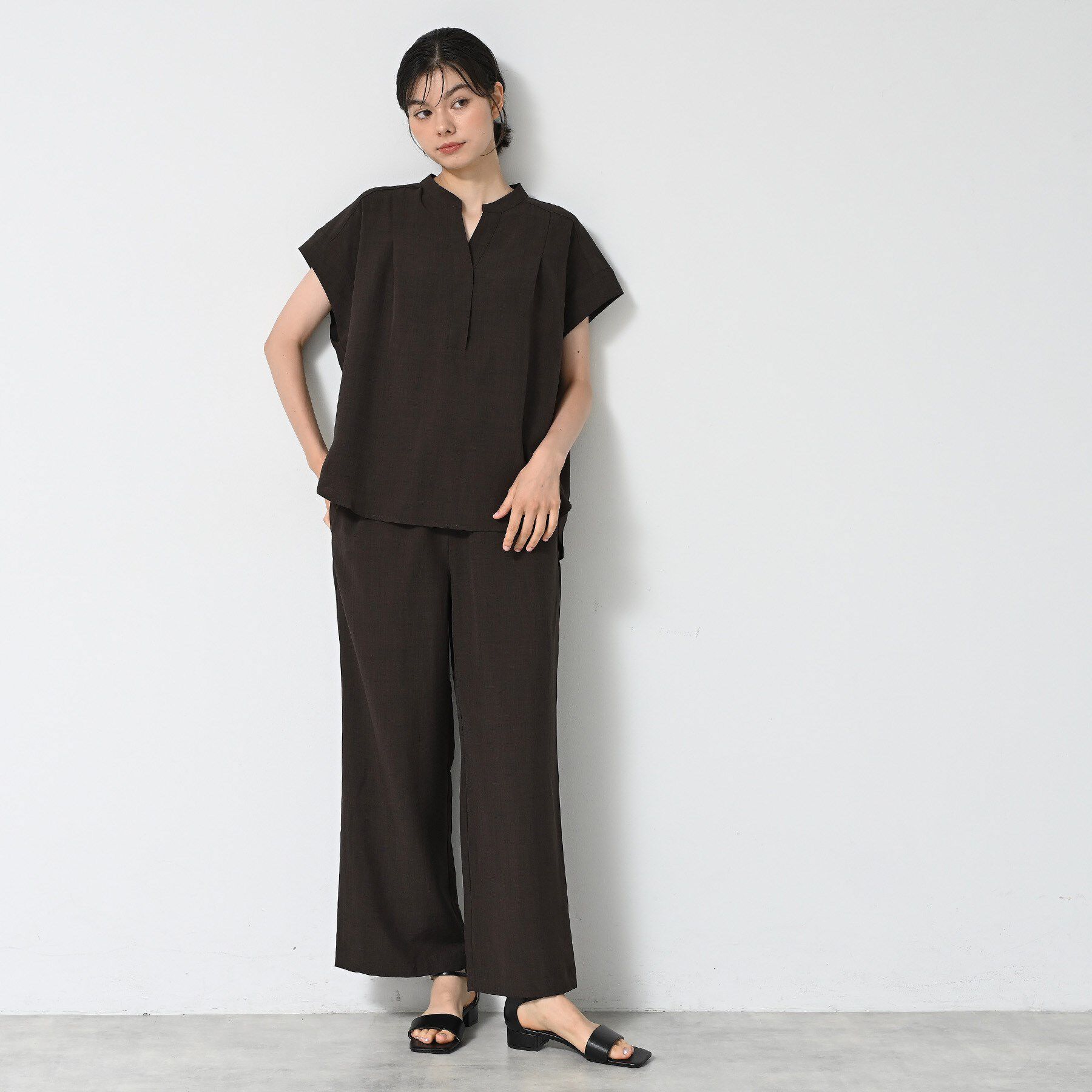 Dessin「【2点セット/ウエストゴム/洗える】スキッパ―シャツ＆ストレートパンツセット」|スーツ|