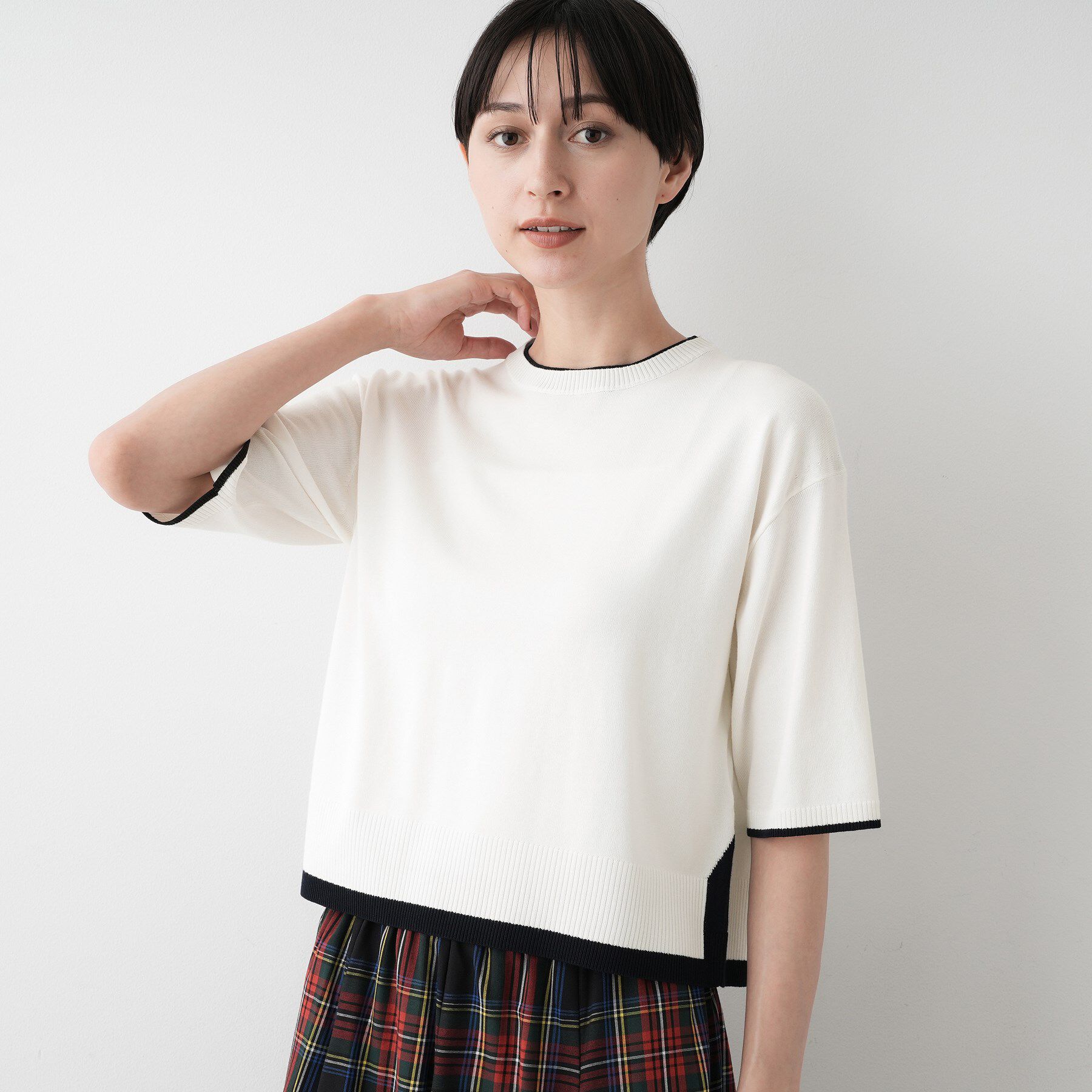 Dessin「【洗える】バイカラーショート丈ニット」|ニット・セーター|ホワイト(502)