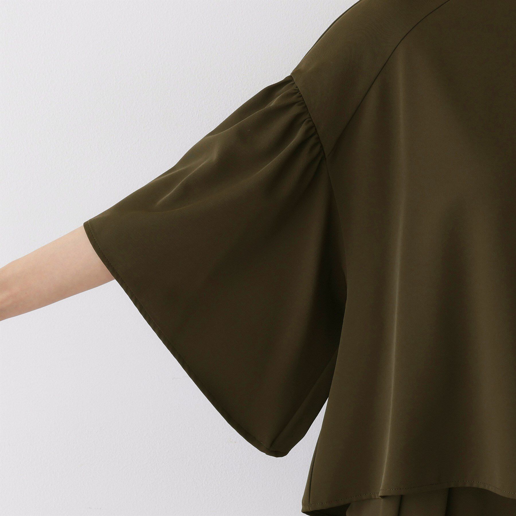 Dessin「【セットアップ可・洗える】フレアスリーブブラウス」|シャツ・ブラウス|