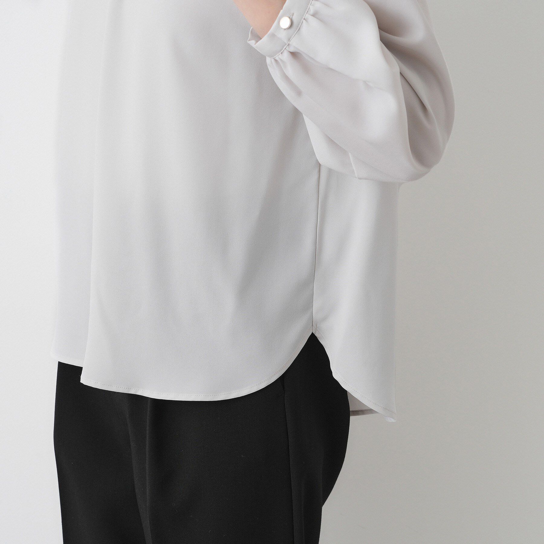 Dessin「【洗える】フリルネックジョーゼットブラウス」|シャツ・ブラウス|