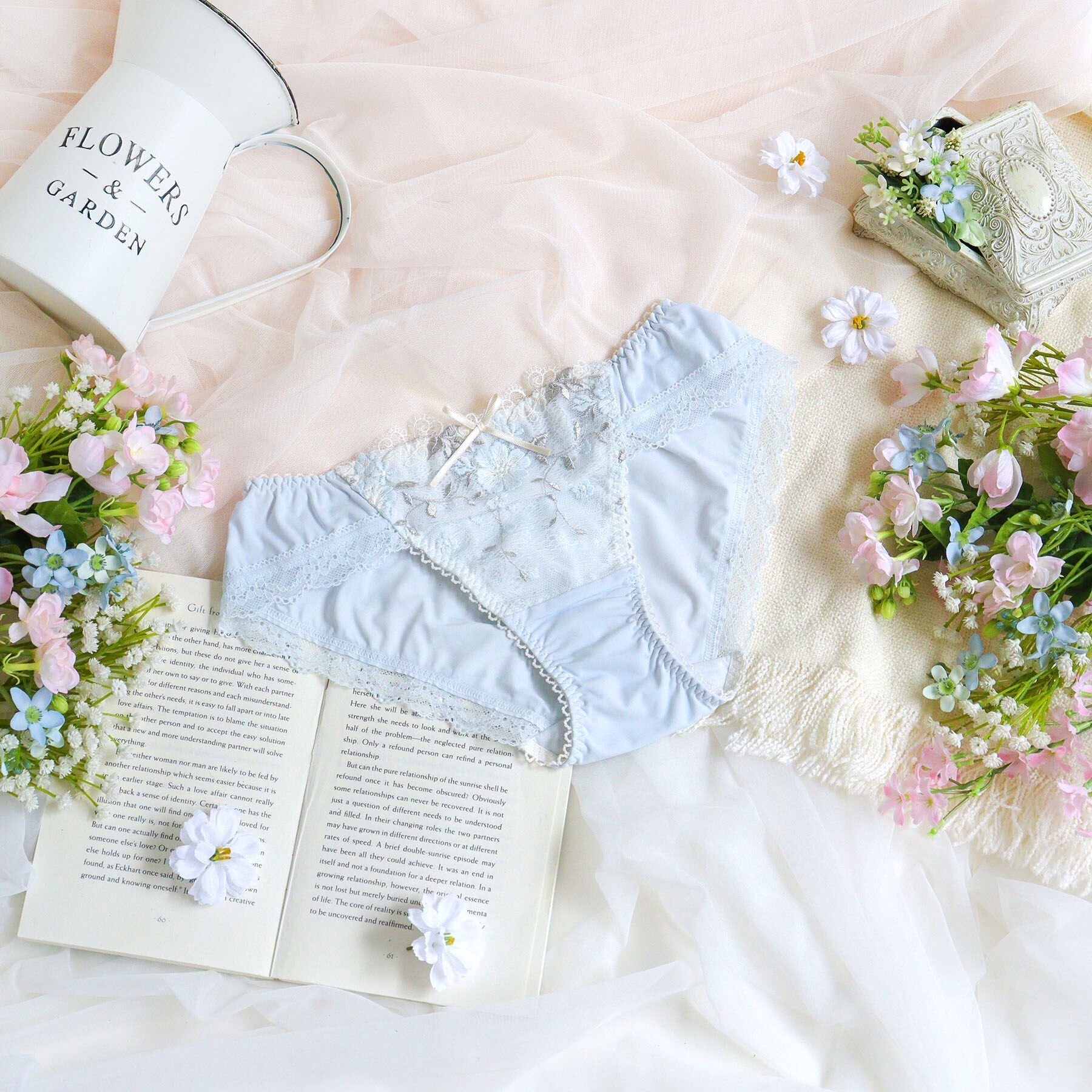 Risa Magli「シュクリエ ノーマルショーツ」|インナー|サックスブルー(09