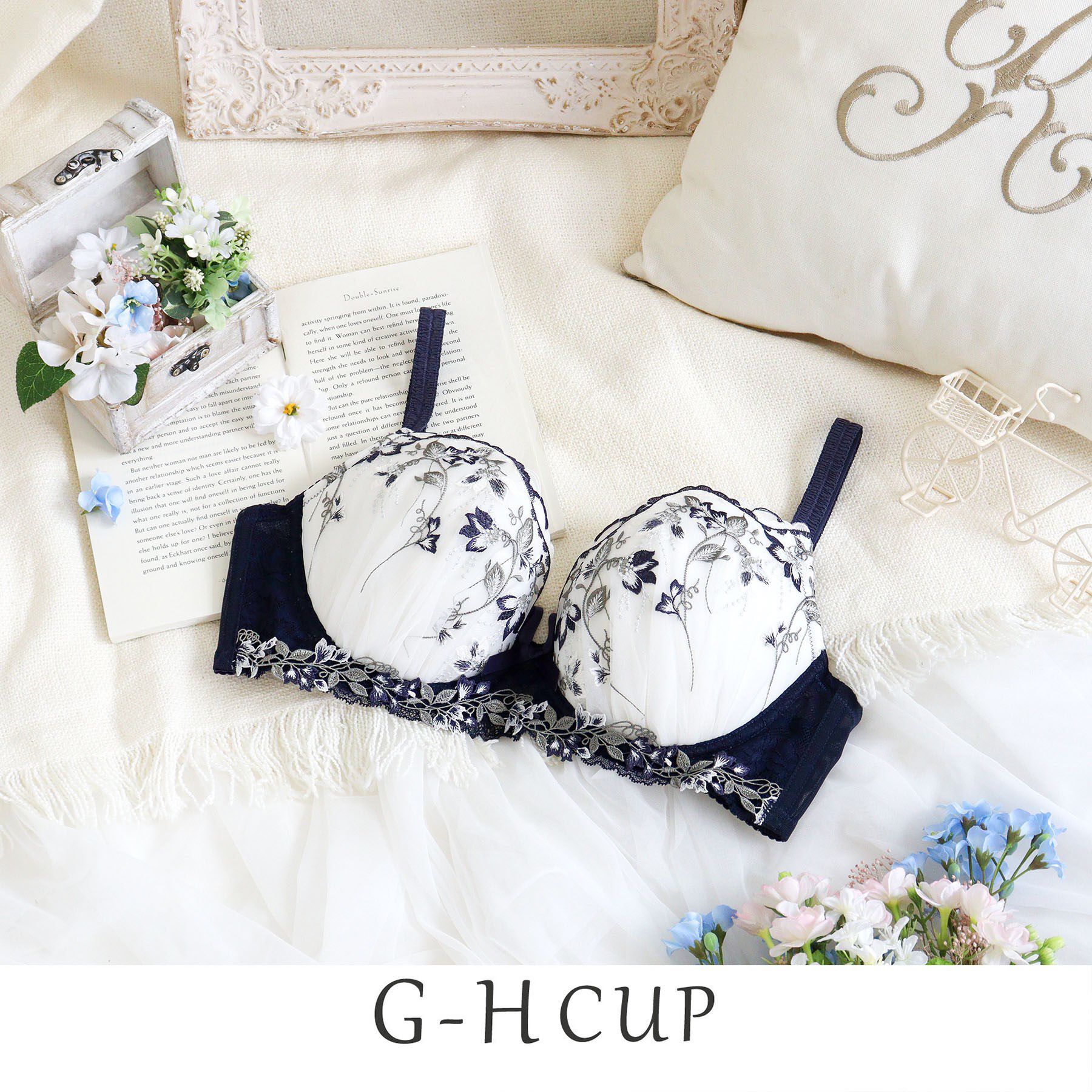 Risa Magli「ソア ブラジャー（G-H）＜バストアップタイプ＞」|インナー|ネイビー(094)