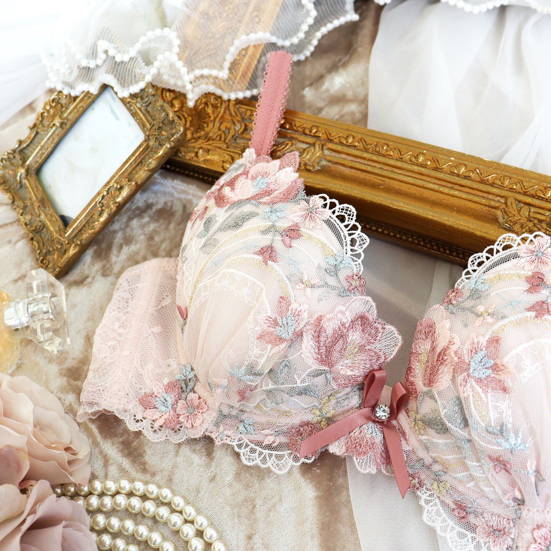 Risa Magli「サリー ブラジャー （B-C） ＜V Make Type＞」|インナー|