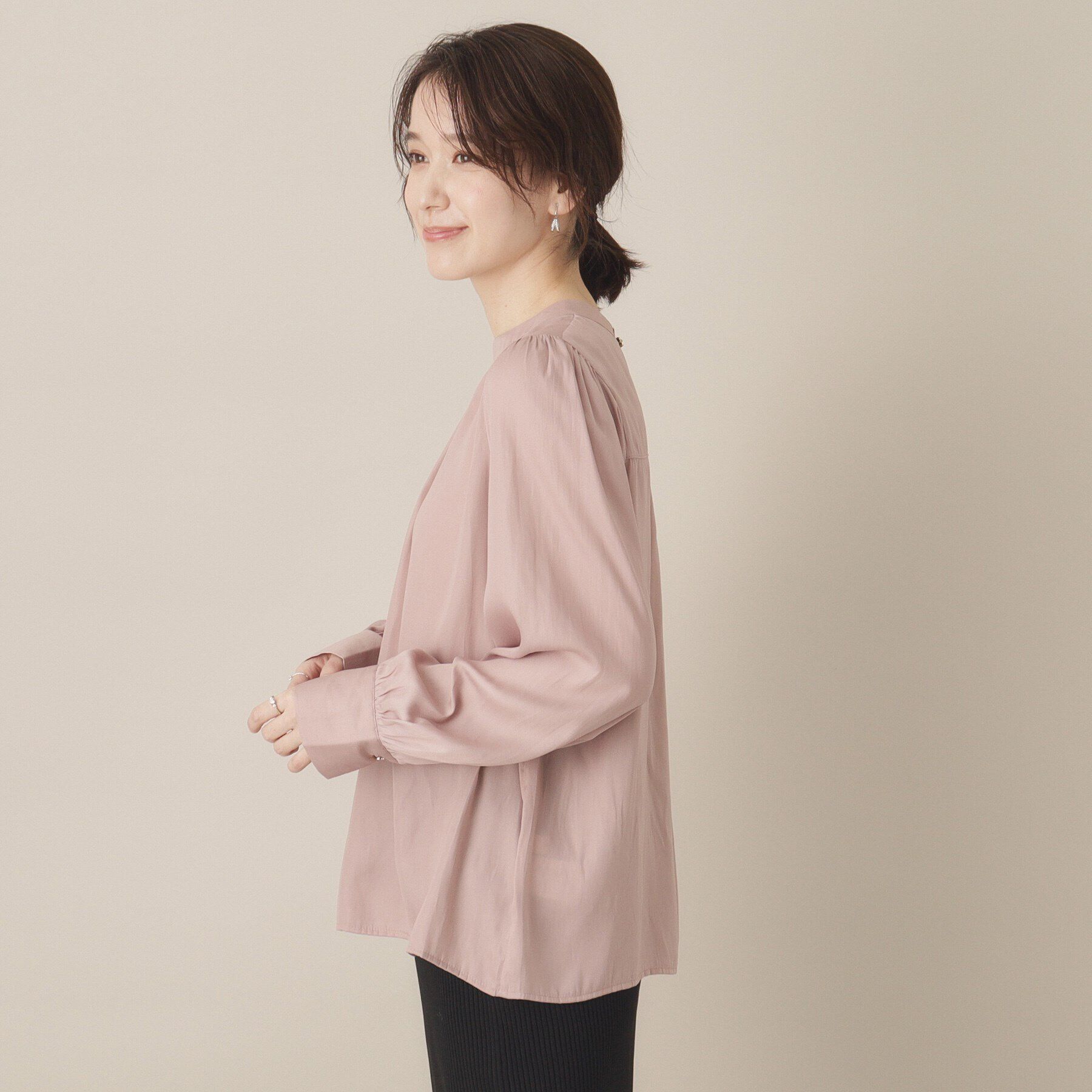 ITS&rsquo;DEMO「【通勤／手洗い可】サテンブラウス」|シャツ・ブラウス|