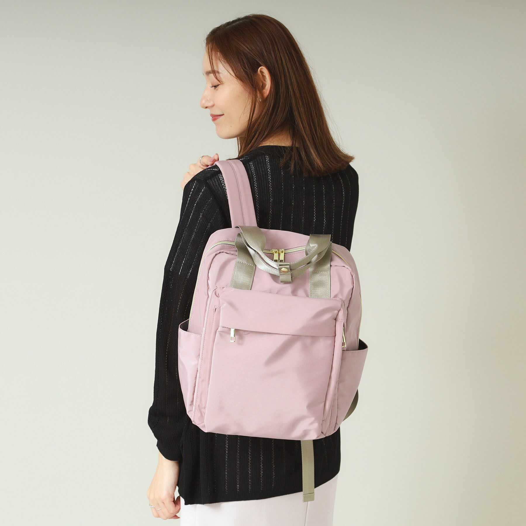 ITS&rsquo;DEMO「【A4・PC対応／10ポケット】収納アドバイザーボックスリュック」|リュック|