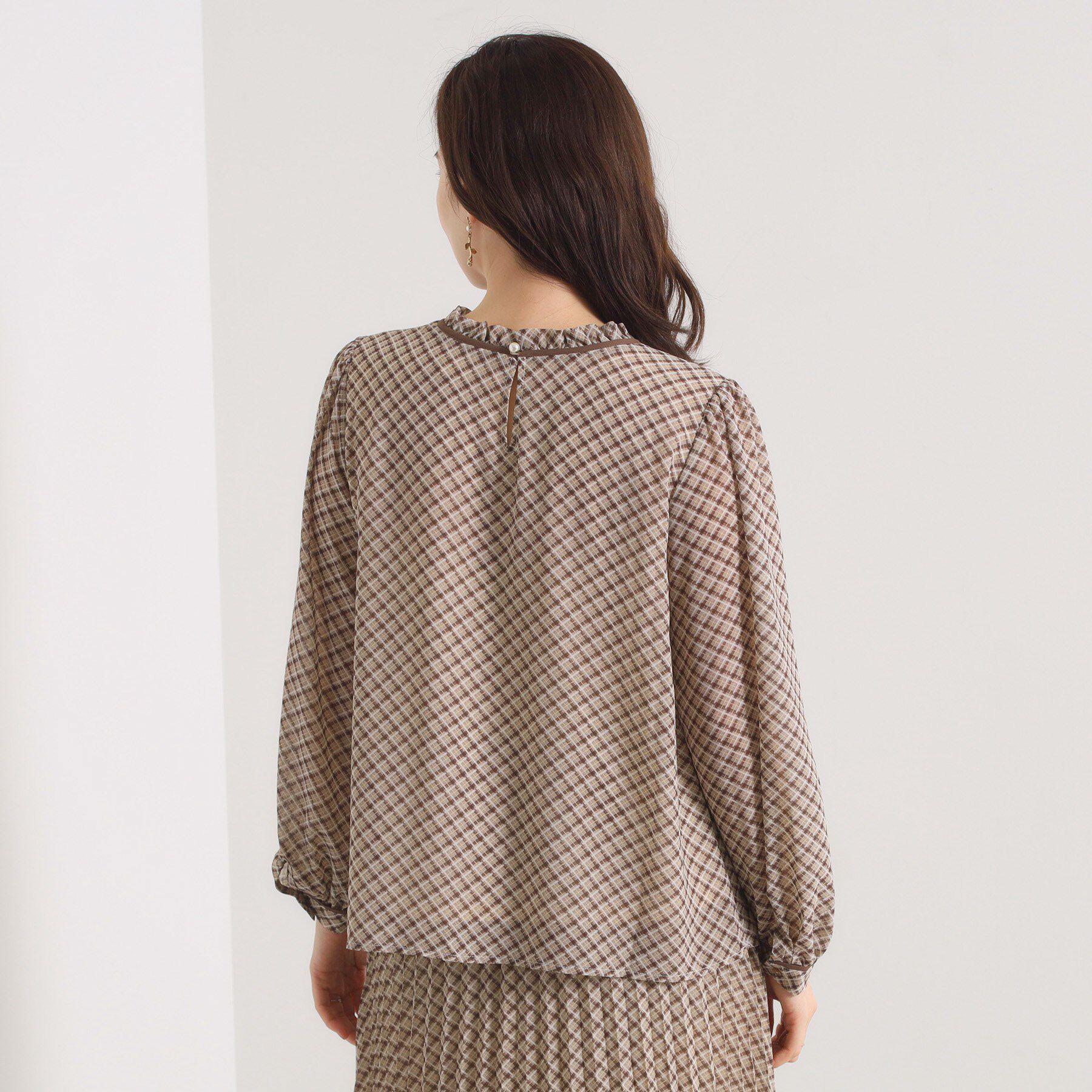 ITS&rsquo;DEMO「【手洗い可／セットアップ可】チェックスタンドフリルブラウス」|シャツ・ブラウス|