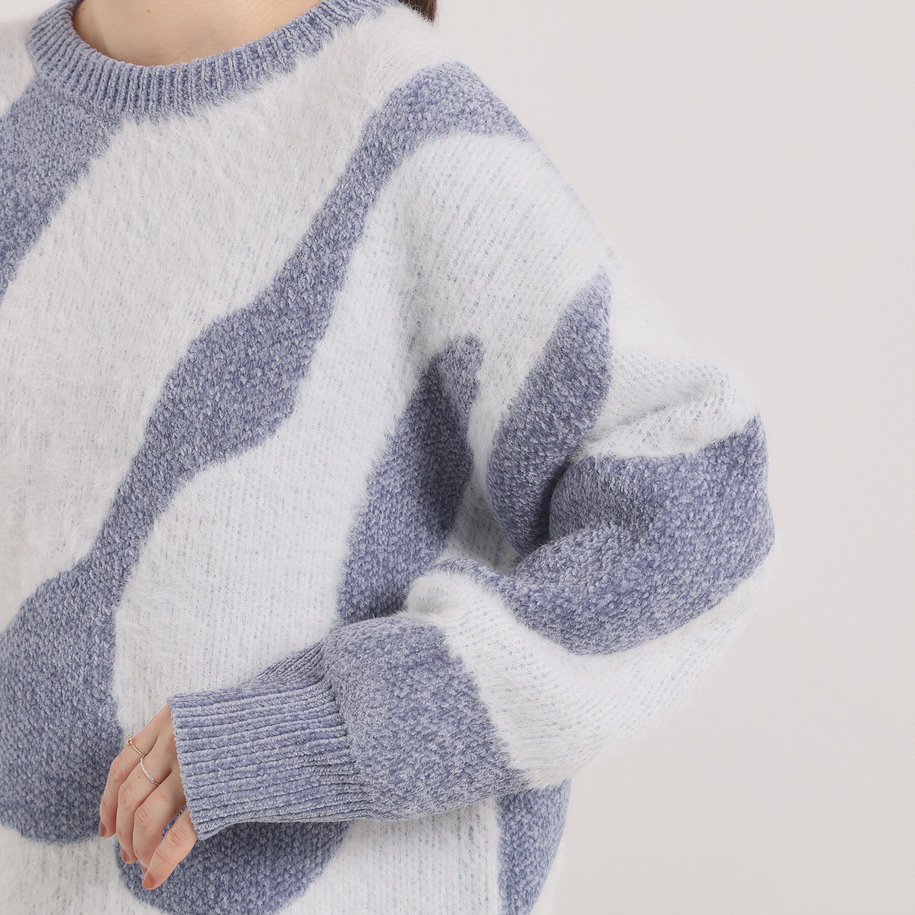 ITS&rsquo;DEMO「【手洗い可】モール&times;シャギーニット」|ニット・セーター|