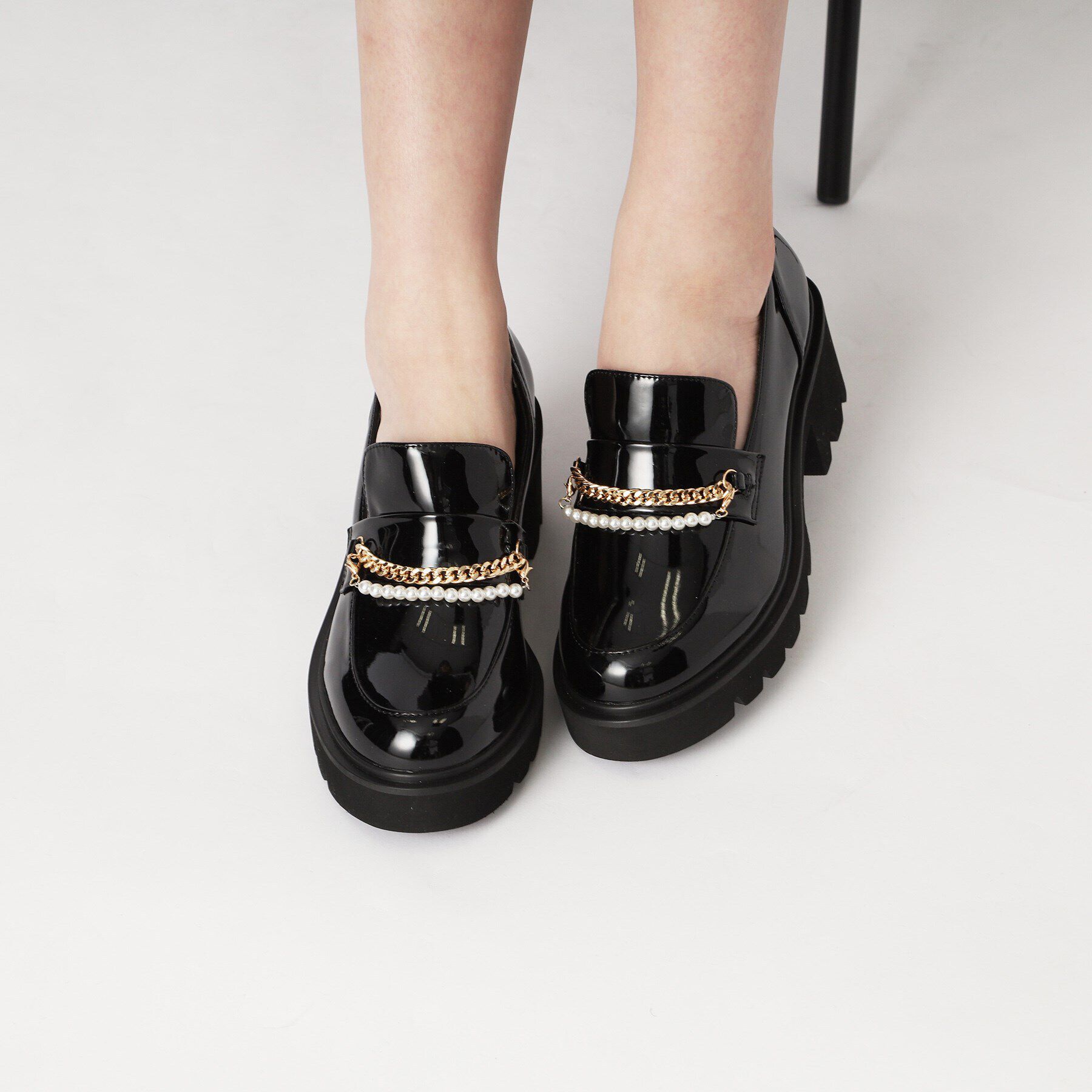 ESPERANZA「チェーン＆パール調モチーフローファー 24SS」|パンプス|