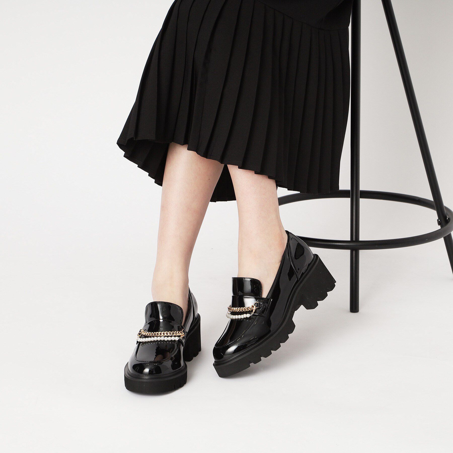 ESPERANZA「チェーン＆パール調モチーフローファー 24SS」|パンプス|