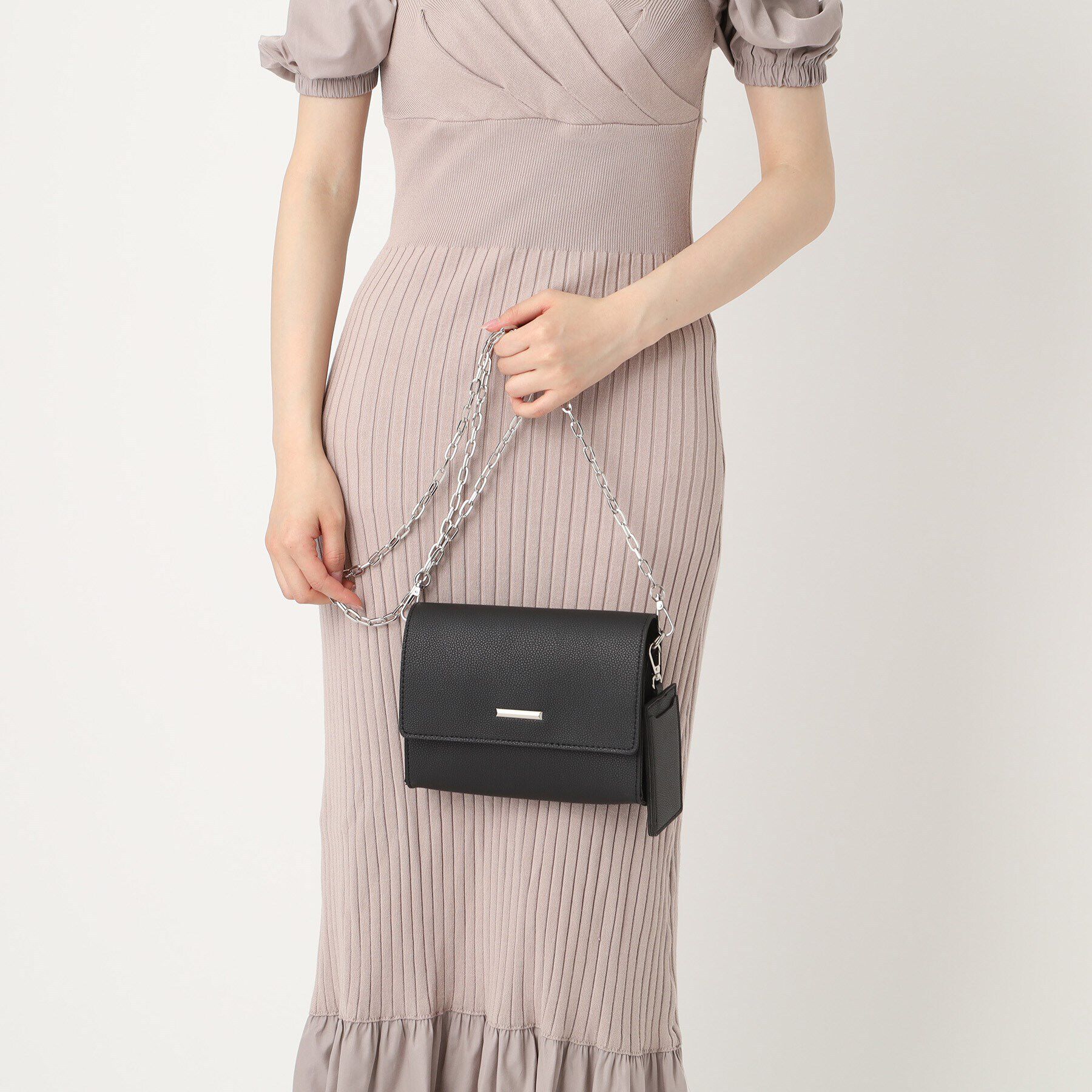 Ober Tashe「カードケース付きチェーンショルダーバッグ」|ショルダー・メッセンジャー|