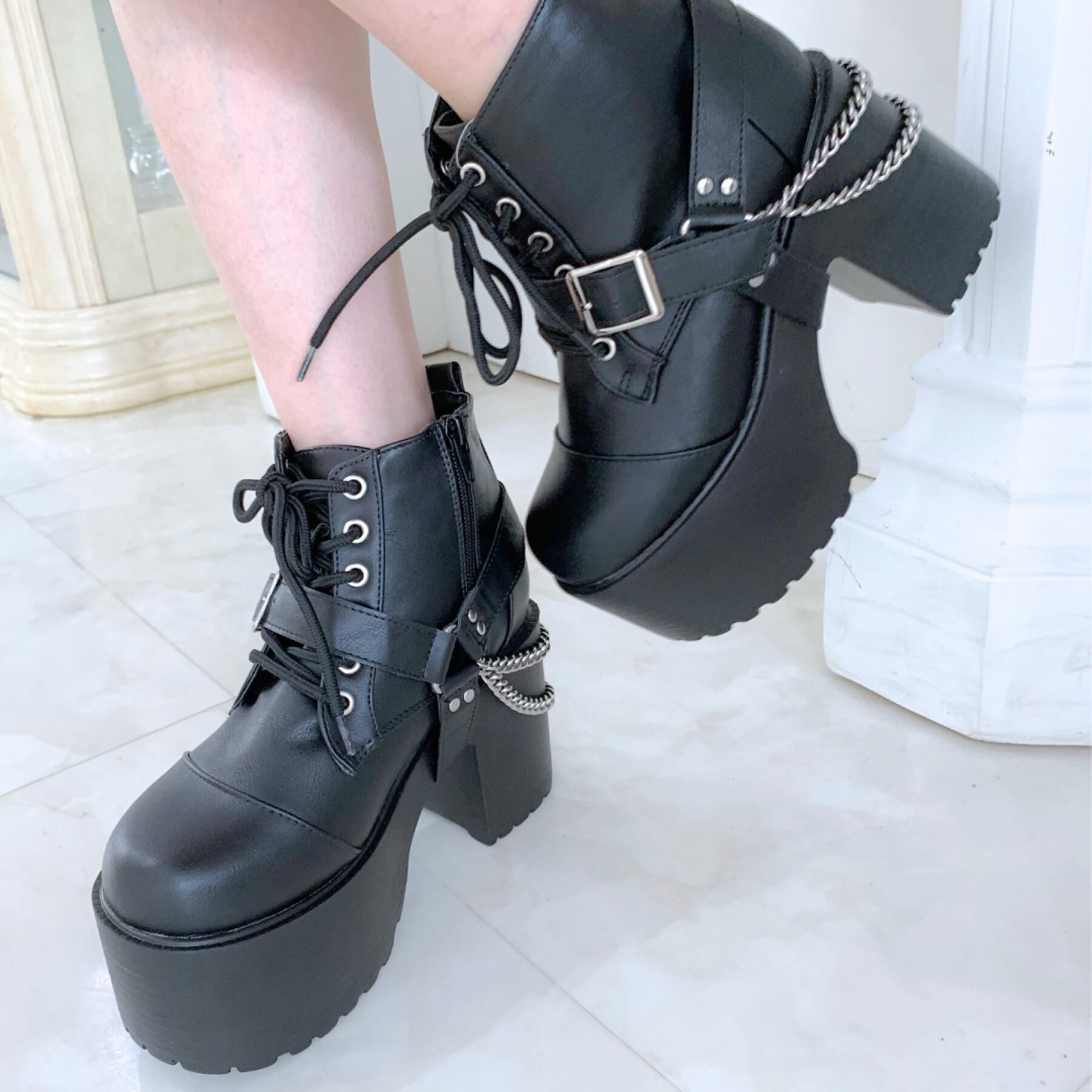 csT&P「ベルト取り外し可厚底ベルト付きブーツ」|ショートブーツ|