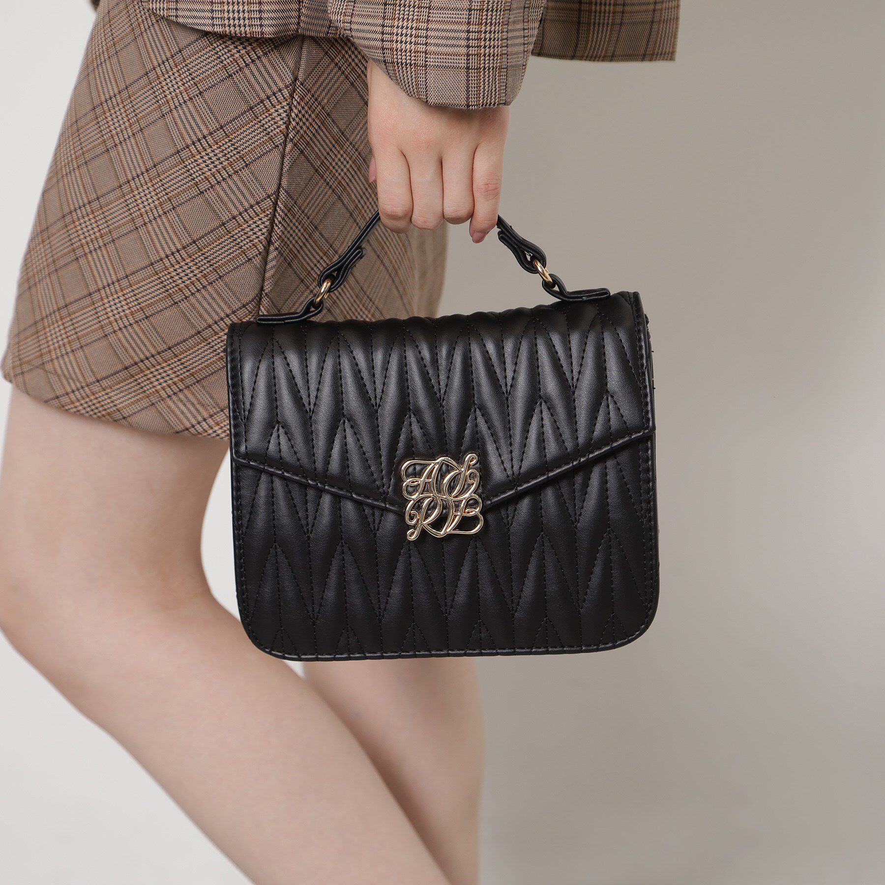 Ober Tashe「プレート2wayショルダー」|ショルダー・メッセンジャー|