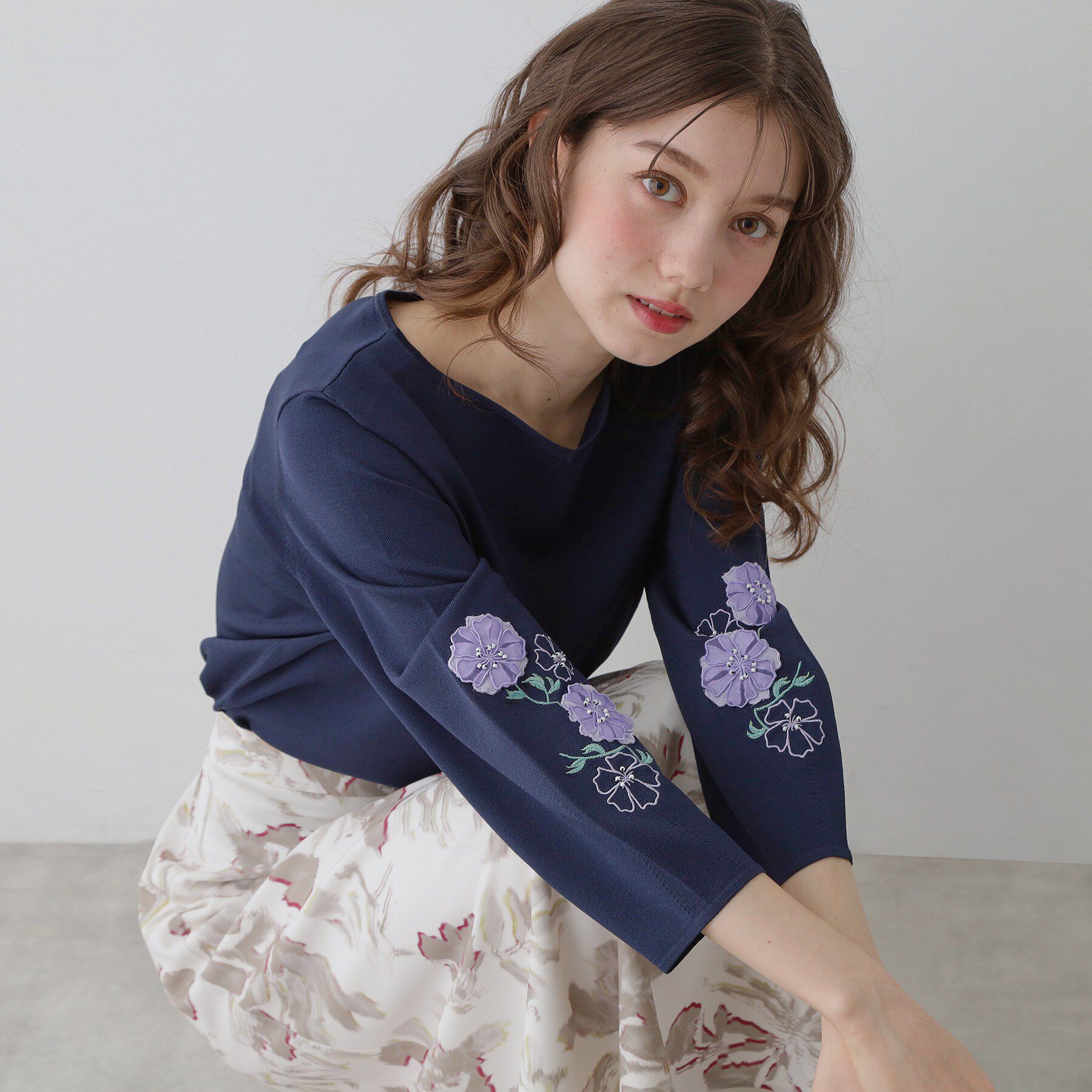 SunaUna「【SS～Lサイズ展開／フラワー刺繍】クラフトニット」|ニット・セーター|ネイビー(094)