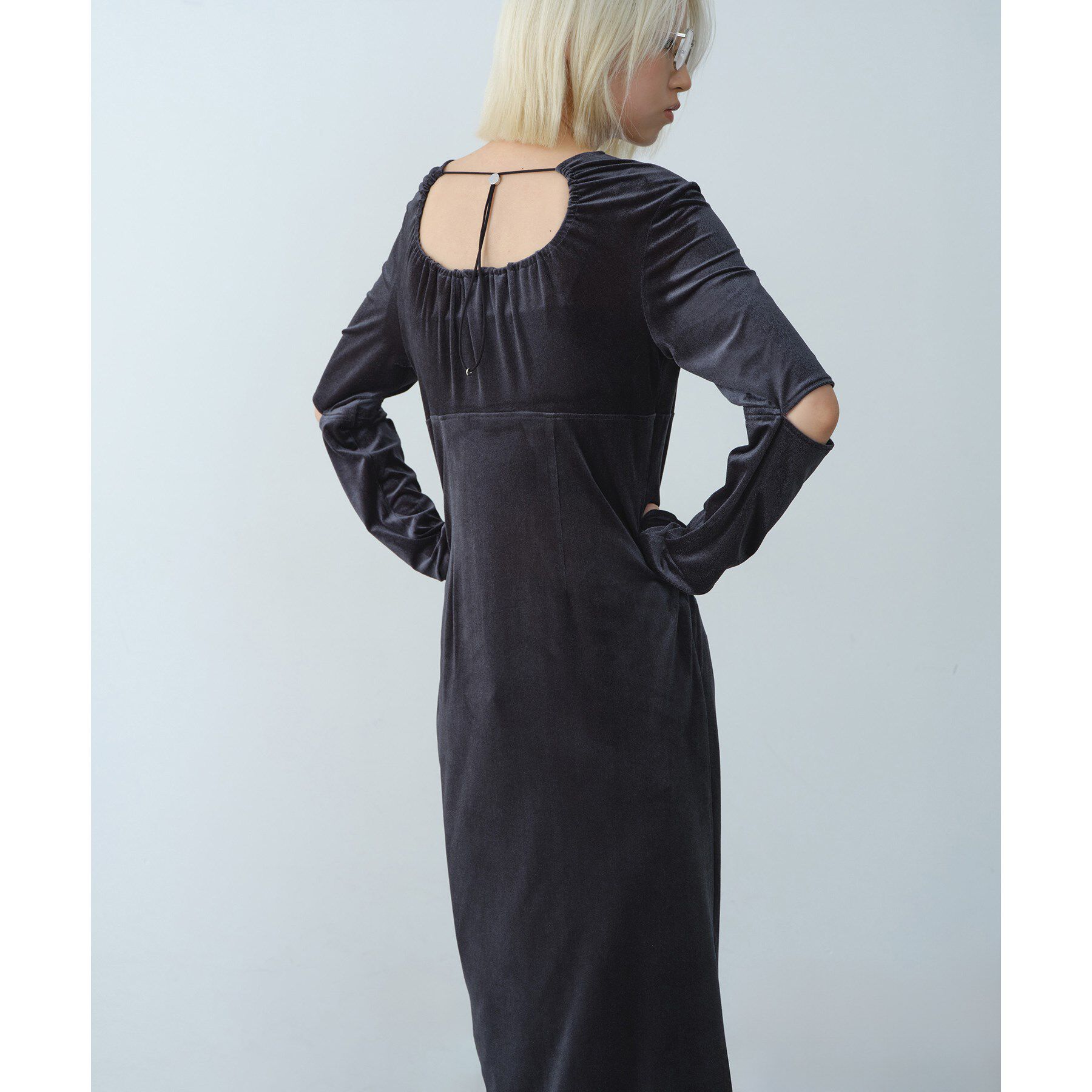 CODE A「velvet open back dress」|ワンピース|グレー(012)