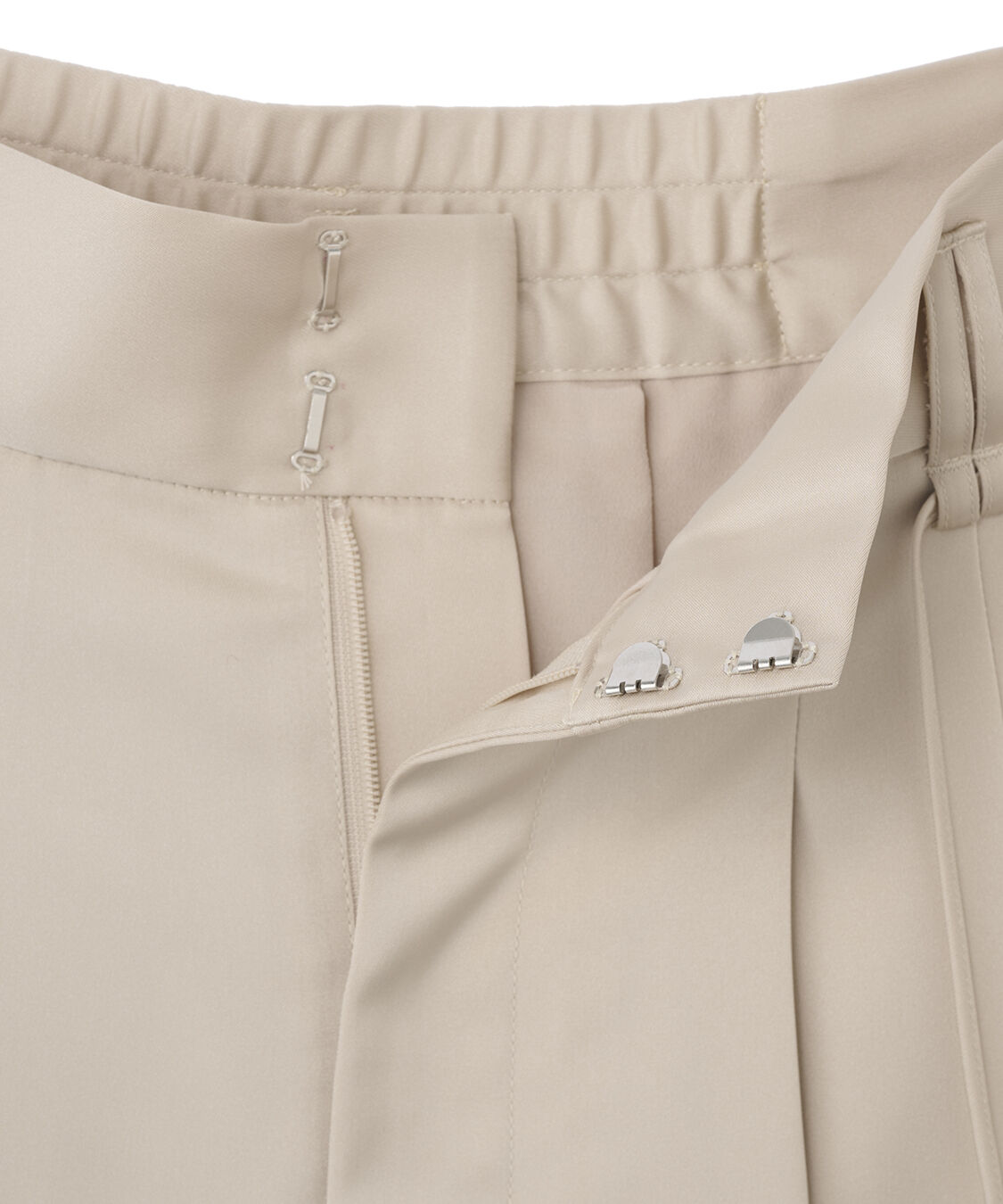 COCO DEAL「サテンタックショートパンツ」|その他|