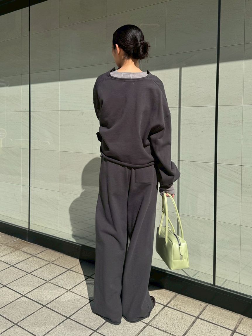 emmi atelier「Vネックスウェットプルオーバー【セットアップ対応】」|Tシャツ・カットソー|