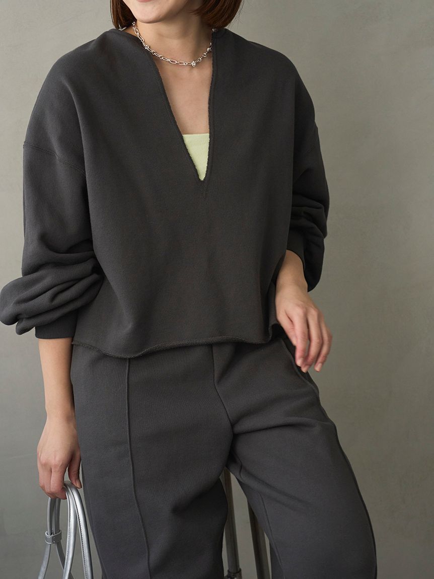 emmi atelier「Vネックスウェットプルオーバー【セットアップ対応】」|Tシャツ・カットソー|