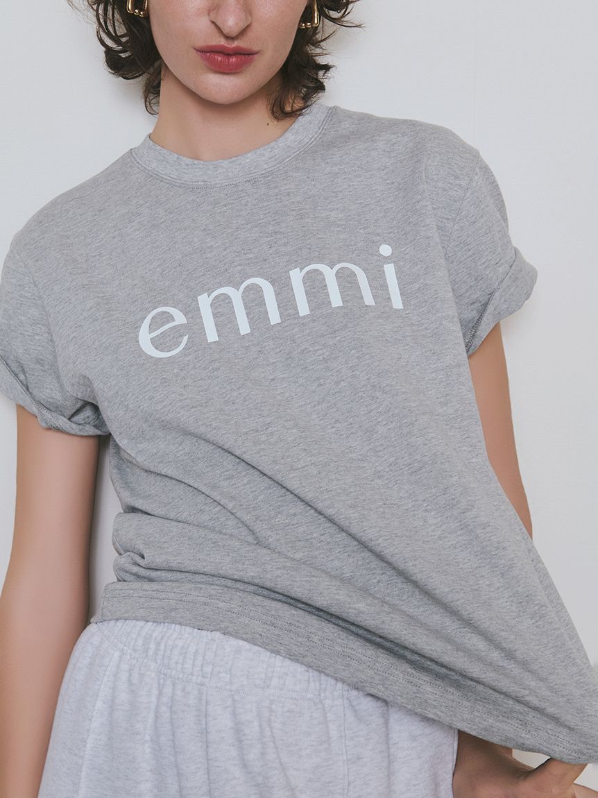 emmi atelier「【ONLINE限定カラーあり】eco emmiロゴTシャツ/UVカット」|Tシャツ・カットソー|GRY