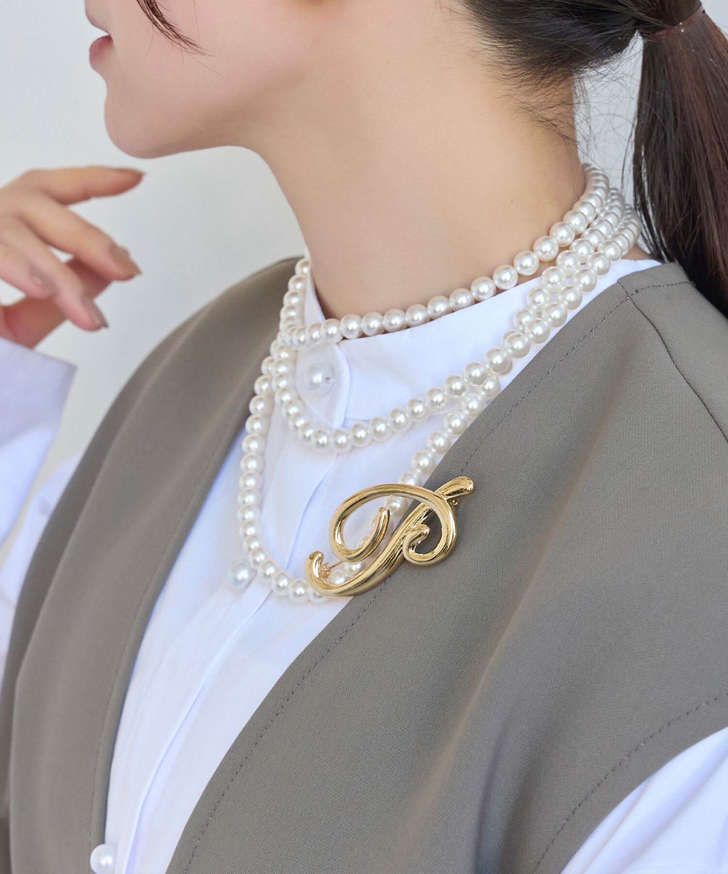 Phoebe「ニュアンスメタルブローチ　ゴールド」|ブローチ・コサージュ|