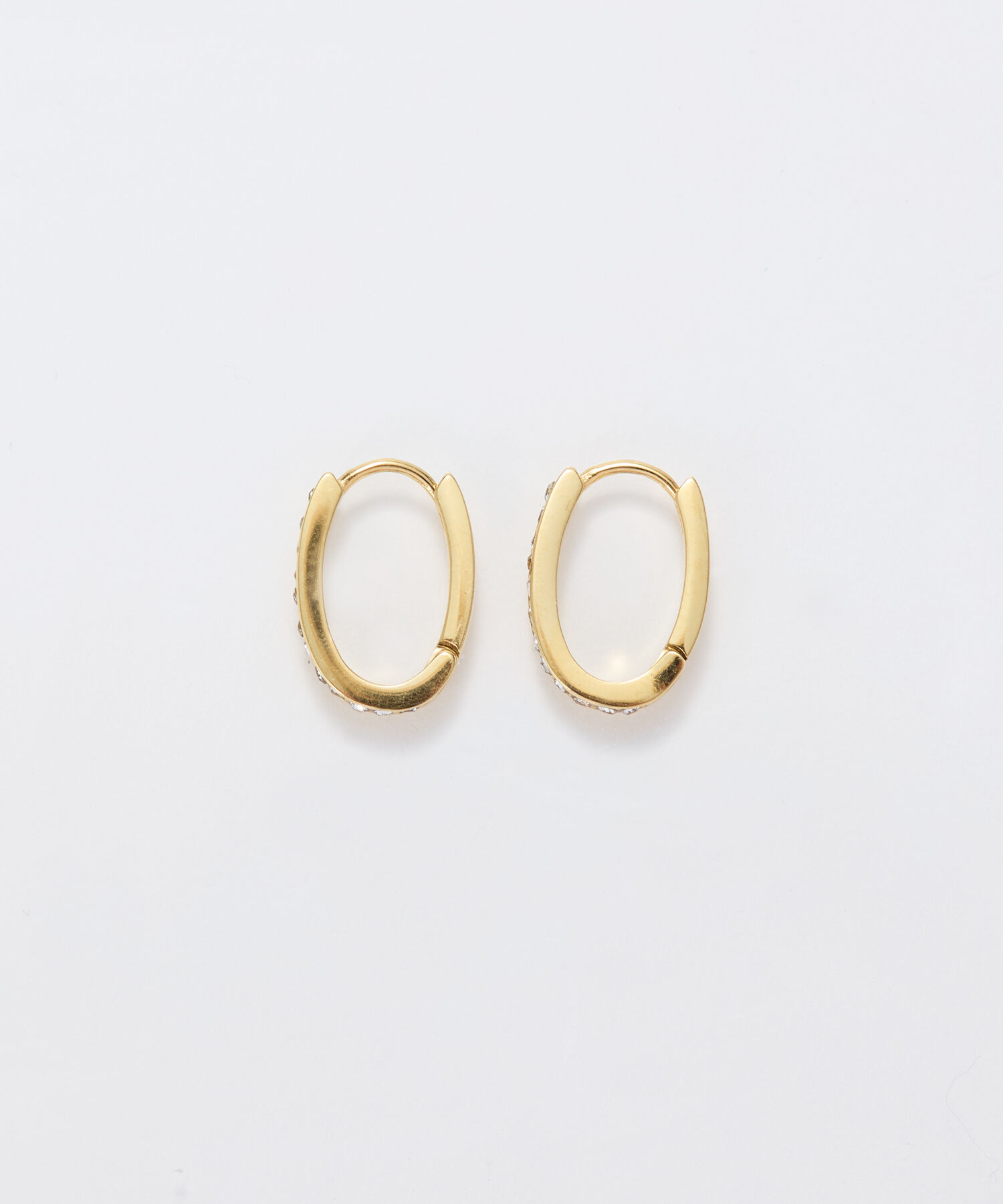 Phoebe「【金属アレルギー対応】ワンタッチライナーオーバルビジューフープピアス　ゴールド」|ピアス|