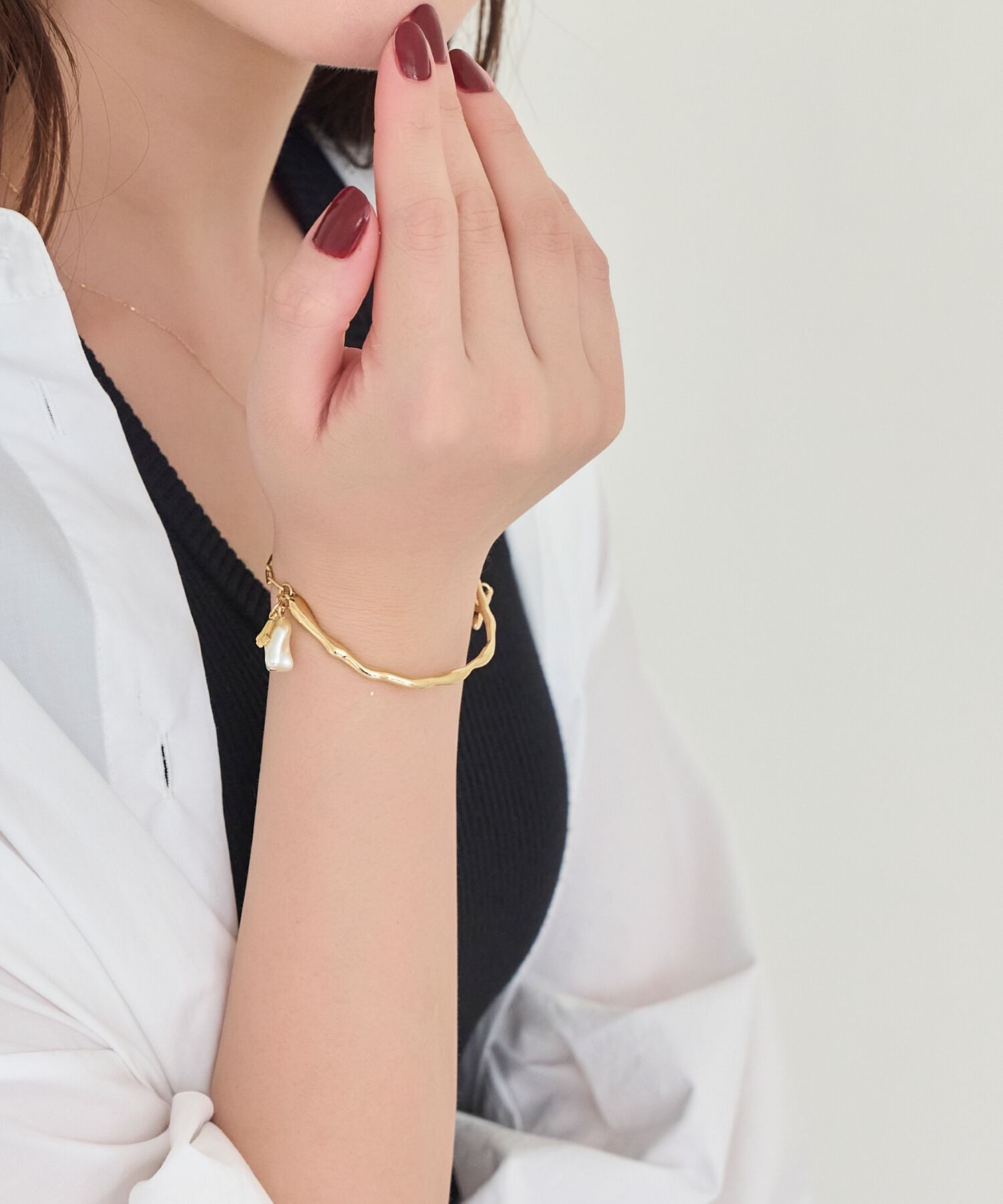 Phoebe「フロウラインメタルブレスレット　ゴールド」|ブレスレット・バングル|