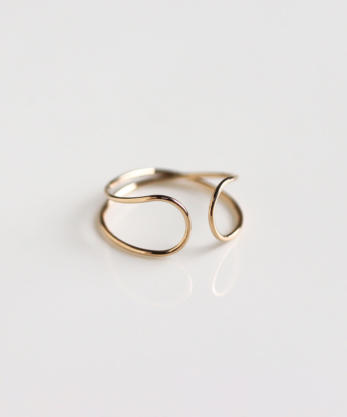  「ゴールド クロス イヤーカフ | K10YG 【片耳用】」|イヤーカフ|K10 イエローゴールド