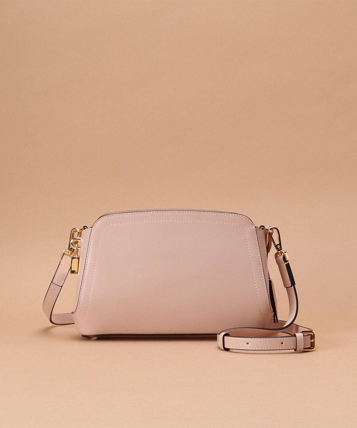 Samantha Thavasa「トラペズミニヨン ショルダーバッグ」|ショルダー・メッセンジャー|