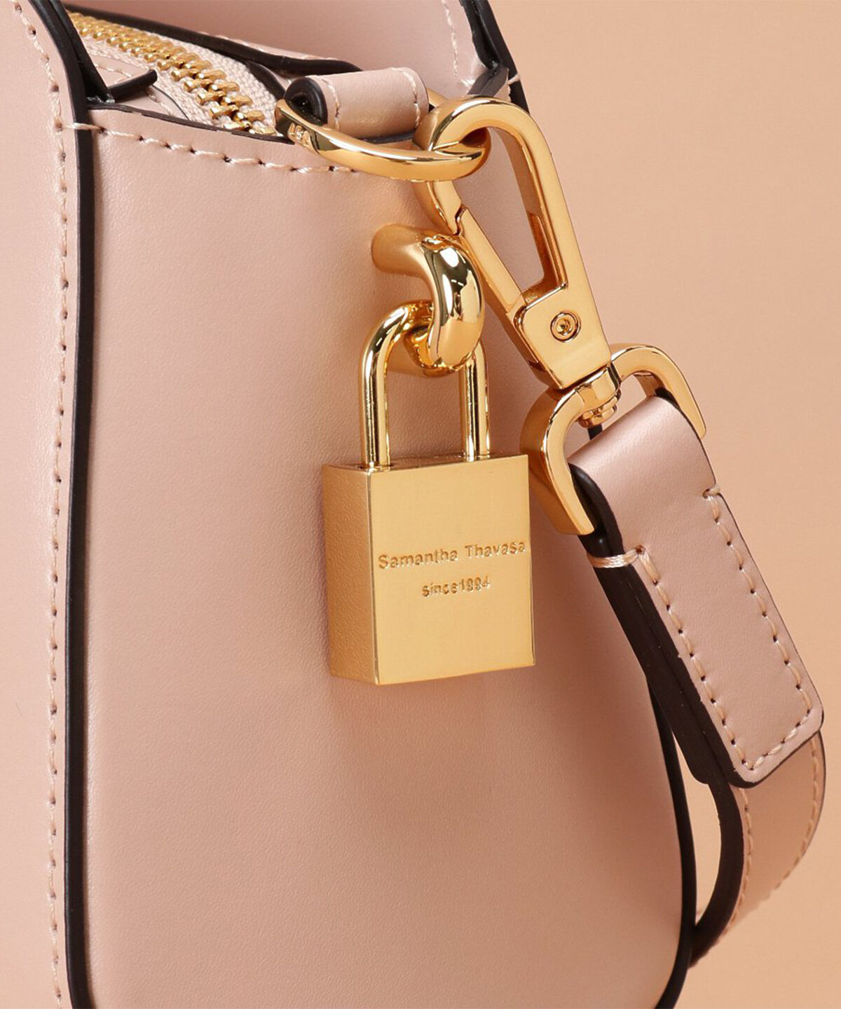 Samantha Thavasa「トラペズミニヨン ショルダーバッグ」|ショルダー・メッセンジャー|