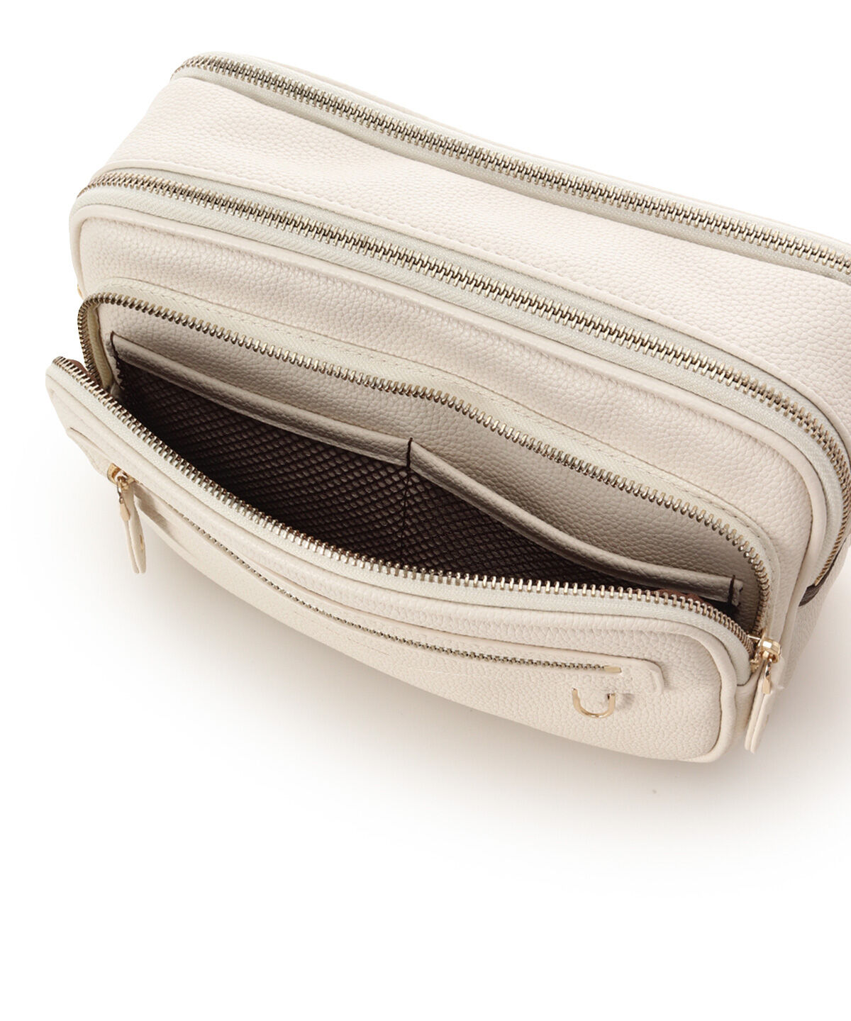 Samantha Thavasa「カジュアルテイストスクエアショルダーバッグ」|ショルダー・メッセンジャー|