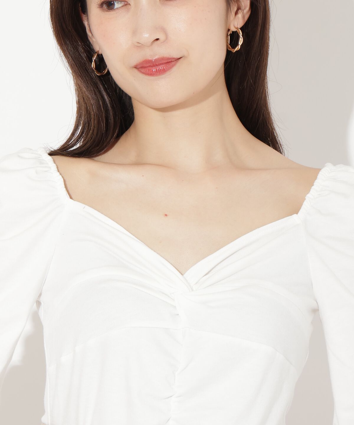 アンドクチュール「フロントクロスギャザーTシャツ」|Tシャツ・カットソー|