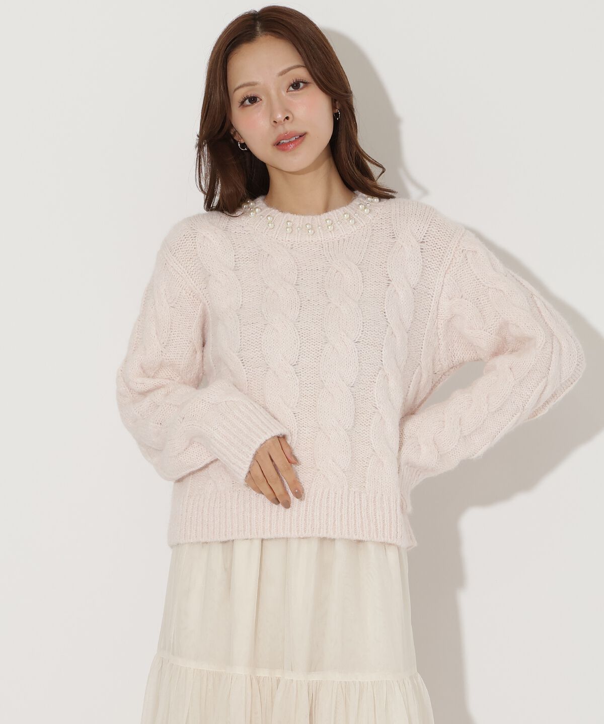 アンドクチュール「パール襟ケーブルニットプルオーバー」|ニット・セーター|ピンク