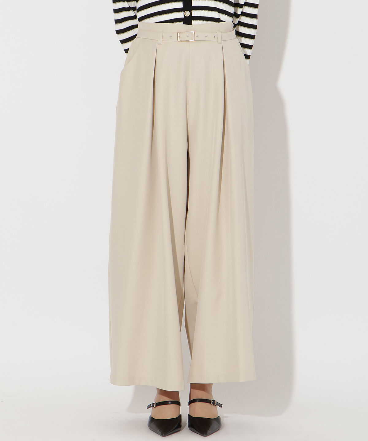 アンドクチュール「ベルト付きタックワイドパンツ」|その他|