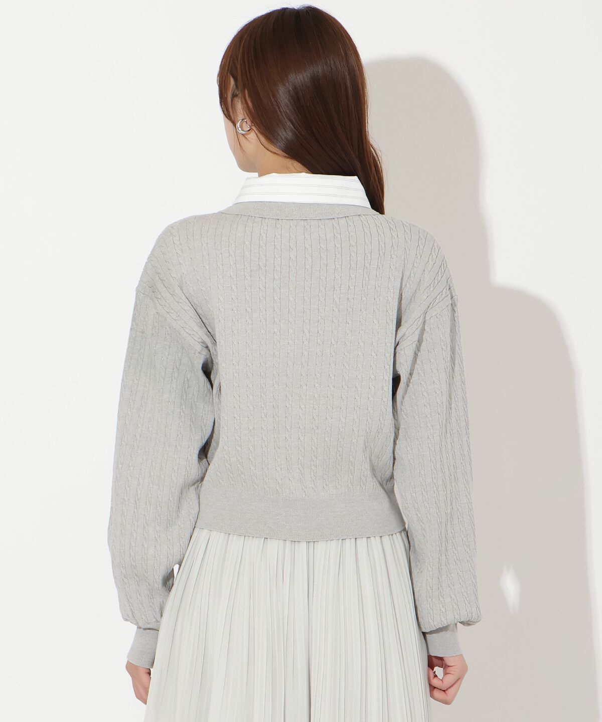 アンドクチュール「シャツレイヤード風ケーブルカーディガン」|カーディガン|