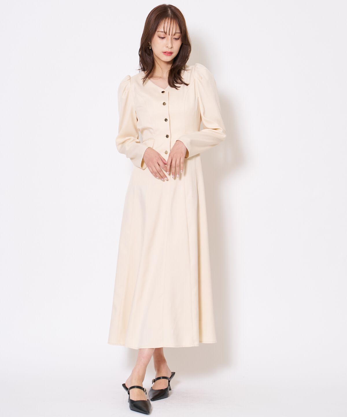 アンドクチュール「Vネックパフスリーブワンピース」|ワンピース|