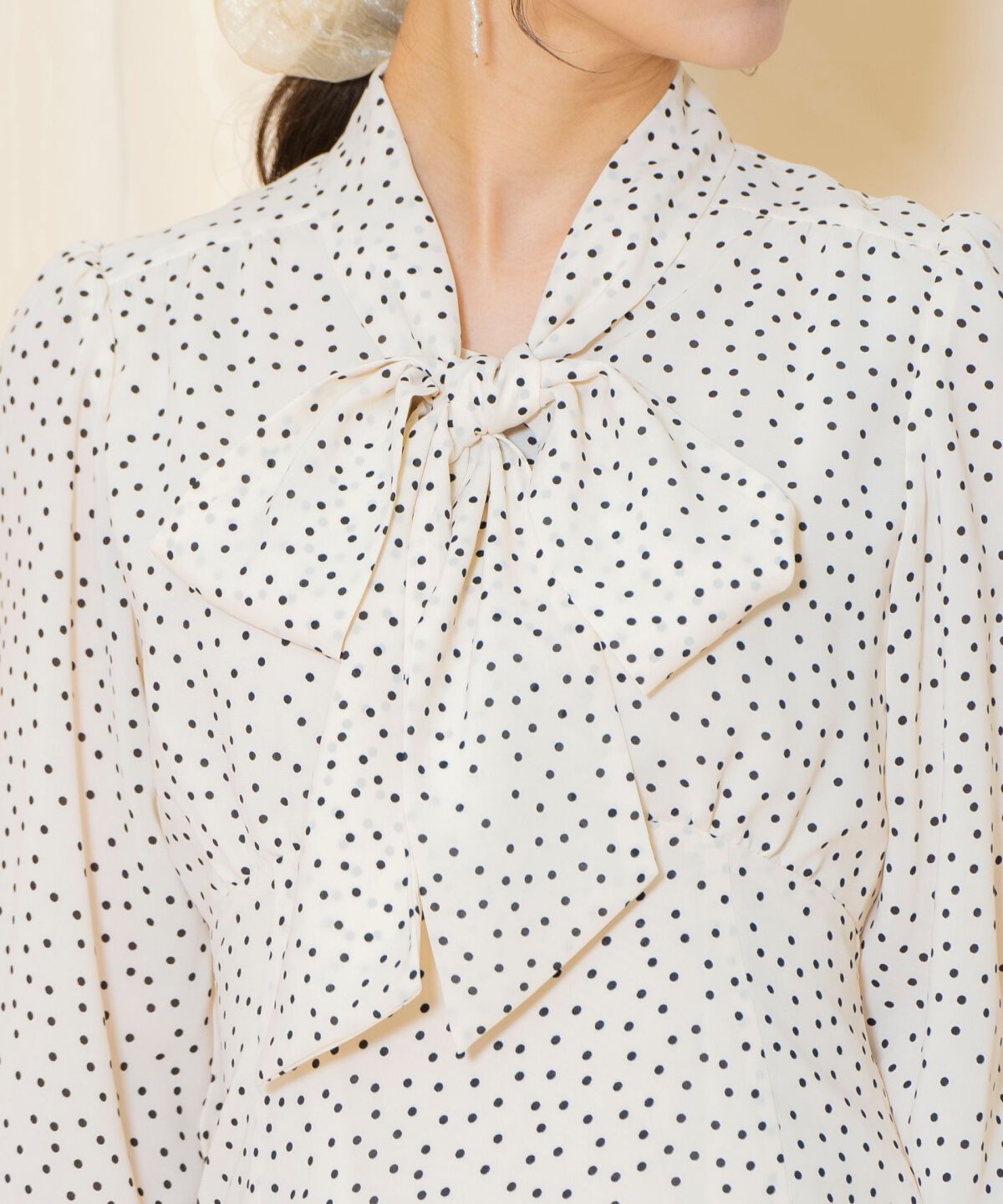 WILLSELECTION「ドット柄ギャザーヘムボウタイワンピース」|ワンピース|