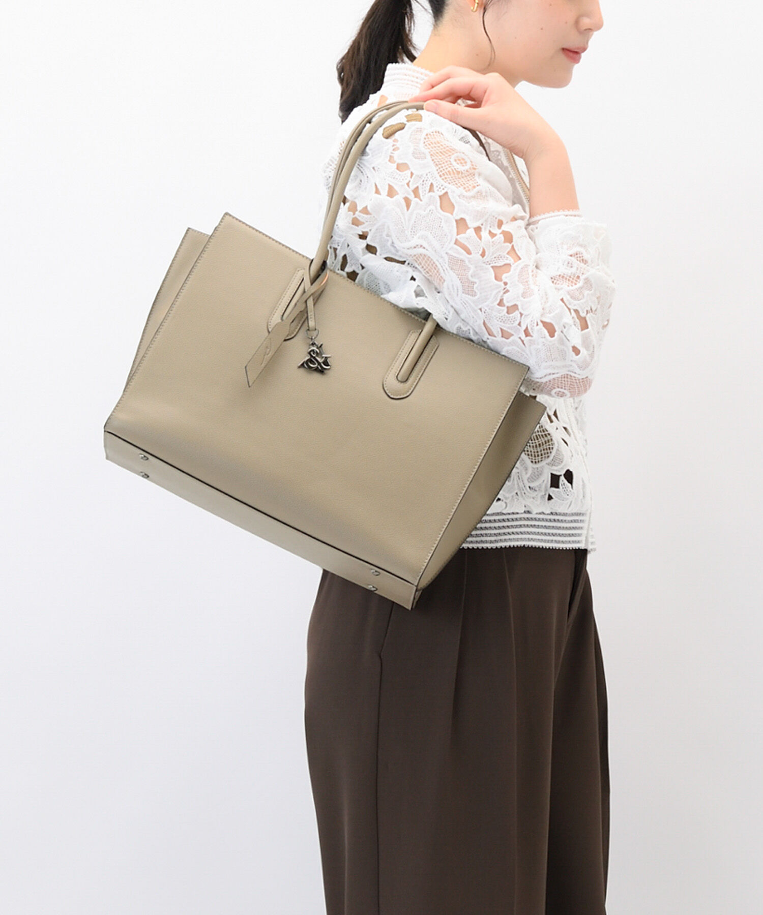 W&.Day/Night「W&.Day/Night スムーク トートバッグ A4サイズ 19192」|トートバッグ|ベージュ