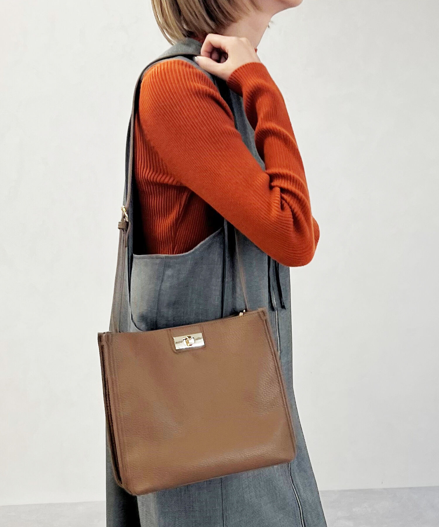 ORiental TRaffic「【BAG】スクエアショルダーバッグ/BA-240」|ショルダー・メッセンジャー|