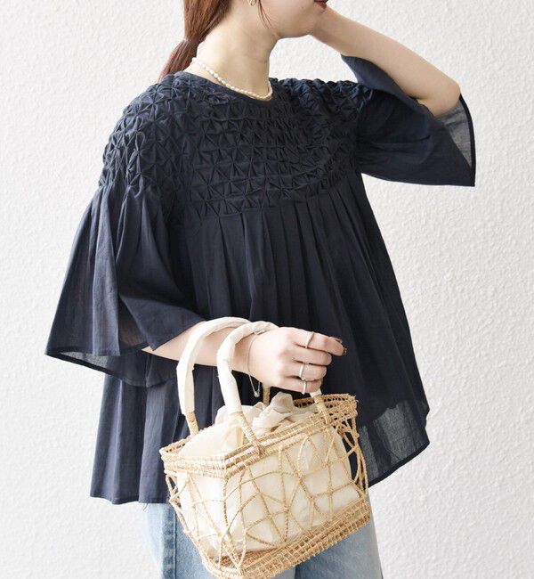 SHIPS any「SHIPS any:〈洗濯機可能〉ハンドスモッキング コットン フレア ブラウス」|シャツ・ブラウス|