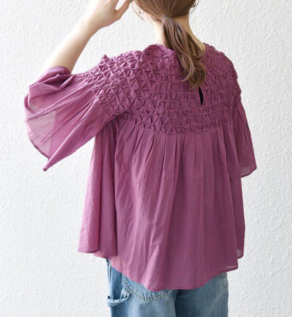 SHIPS any「SHIPS any:〈洗濯機可能〉ハンドスモッキング コットン フレア ブラウス」|シャツ・ブラウス|