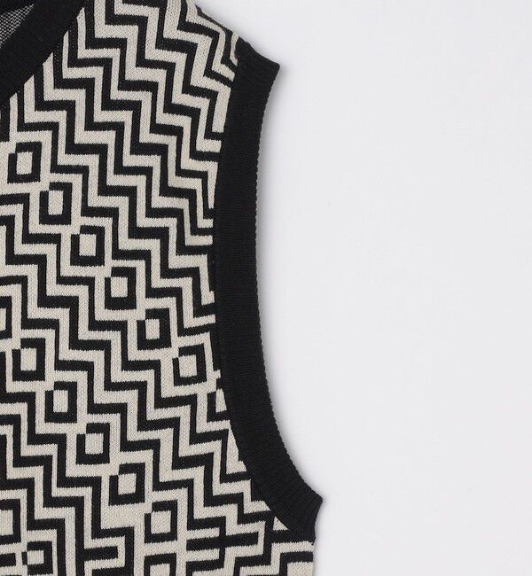 SHIPS「City Ambient Products:〈手洗い可能〉ジオメトリック ジャカード ニット ベスト」|ベスト・ジレ|
