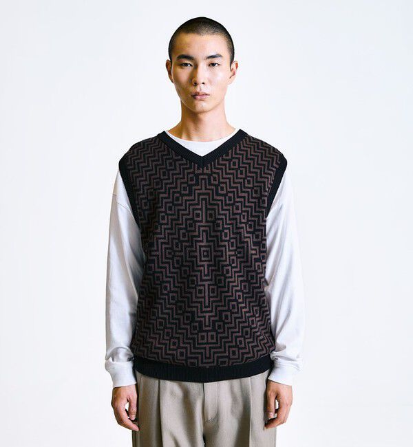 SHIPS「City Ambient Products:〈手洗い可能〉ジオメトリック ジャカード ニット ベスト」|ベスト・ジレ|