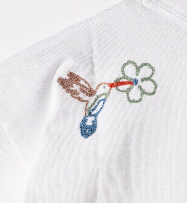 SHIPS any「【SHIPS any別注】Collegiate Pacific:〈洗濯機可能〉V ガゼット プリント & 刺繍 Tシャツ 25SS」|Tシャツ・カットソー|