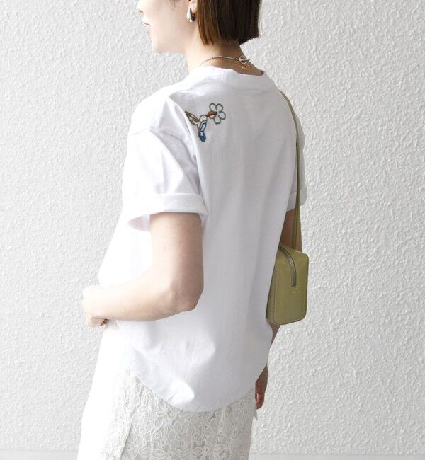 SHIPS any「【SHIPS any別注】Collegiate Pacific:〈洗濯機可能〉V ガゼット プリント & 刺繍 Tシャツ 25SS」|Tシャツ・カットソー|