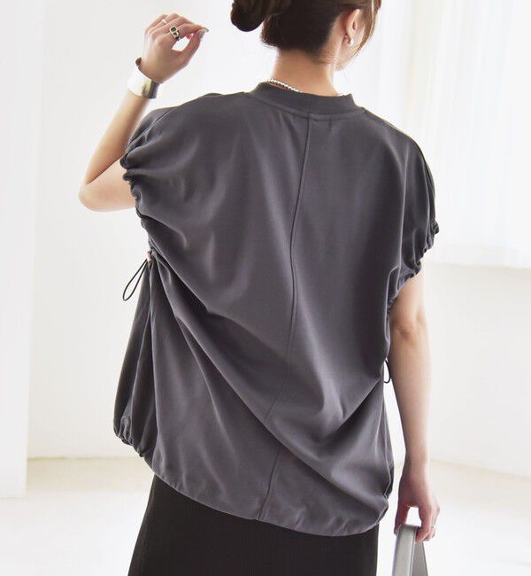 quaranciel「quaranciel:〈接触冷感/汗染み防止加工/洗濯機可能〉ドロスト ギャザー チュニック TEE」|Tシャツ・カットソー|チャコールグレー