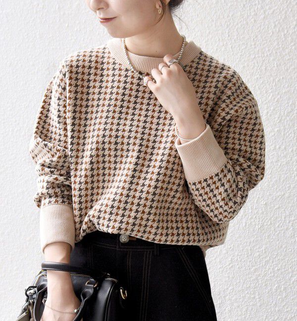 SHIPS any「SHIPS any:〈手洗い可能〉モールヤーン クルーネック ロゴ 千鳥柄 プルオーバー」|ニット・セーター|ベージュ系