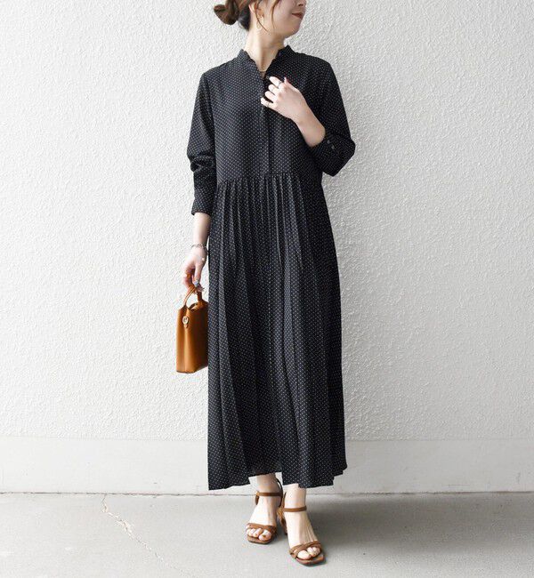 SHIPS any「《追加予約》SHIPS any:〈手洗い可能〉ドット バンドカラー プリーツ ロング ワンピース」|ワンピース|