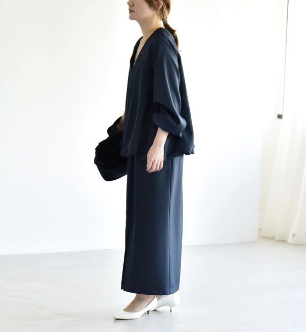 quaranciel「quaranciel:〈洗濯機可能〉Vネック ブラウス & Iライン スカート セットアップ」|ワンピース|