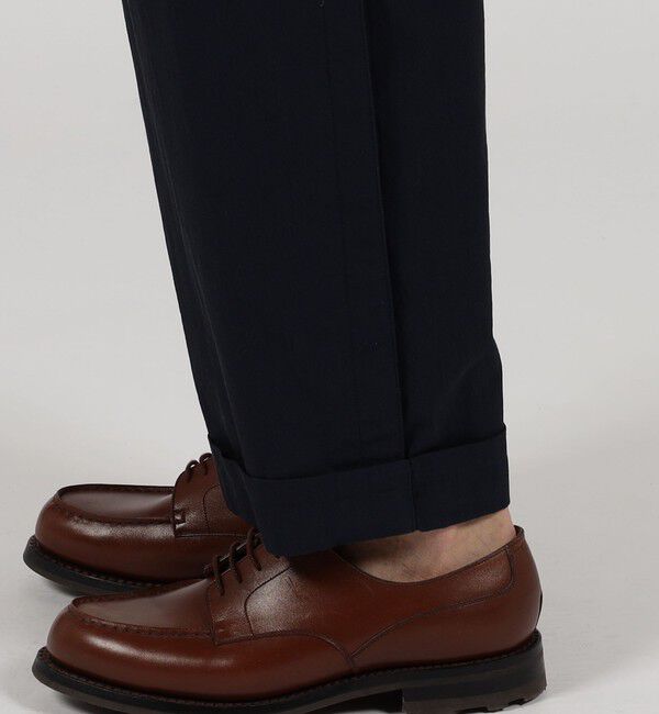 TOMORROWLAND MENS「コットン グラスツイル 2プリーツ ベルトレスパンツ」|チノ|