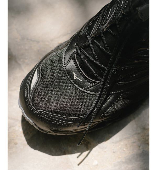 EDIFICE「MIZUNO(ミズノ) WAVE PROPHECY LS 別注 "MONOTONE CINEMA"」|スニーカー|